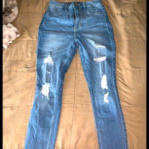 Hollister woman jeans